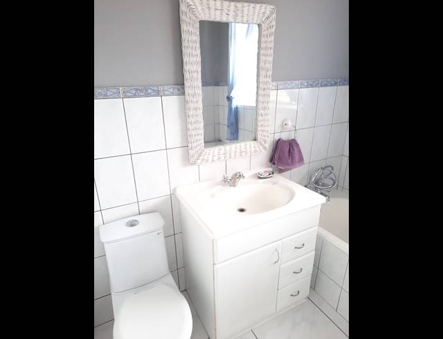 3 bed property to rent in FLORIDA PARK